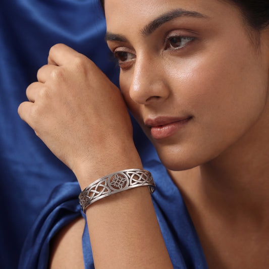 Aether | Open Hollow Bracelet