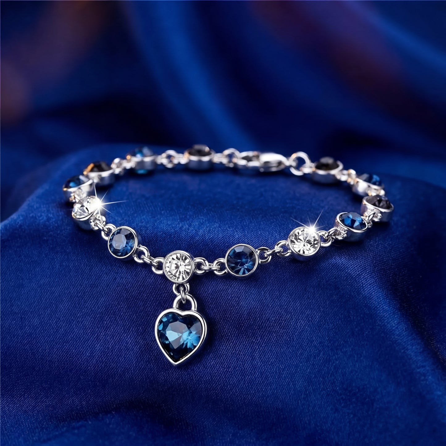 Coralie | Heart Bracelet