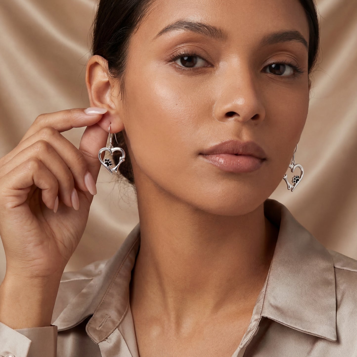 Pawprinte | Paw Heart Earrings